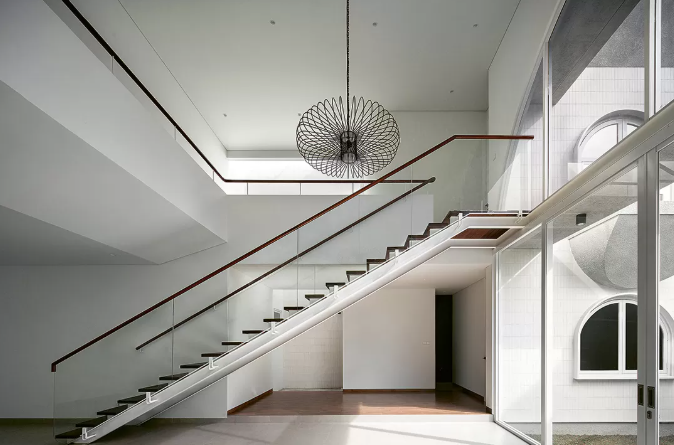 Pengaruh Suasana Ruangan terhadap Psikologi Pemain